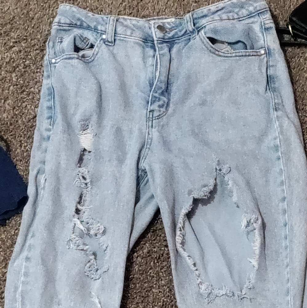 Ripped jeans